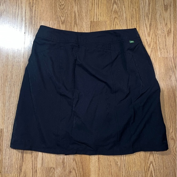 REI Skirt - Picture 5 of 5